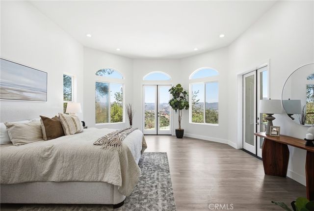 1094 Hillcrest View Lane, Fallbrook, CA 92028