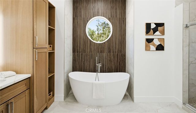 1094 Hillcrest View Lane, Fallbrook, CA 92028
