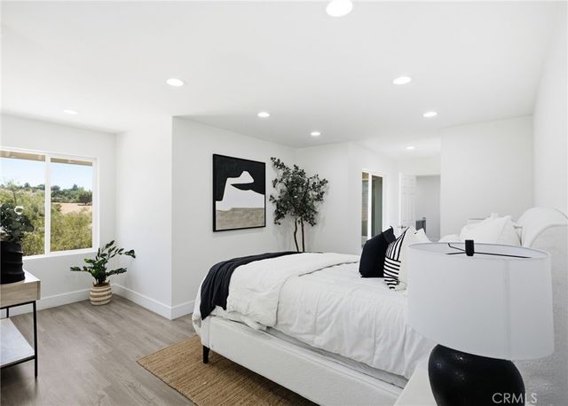 1094 Hillcrest View Lane, Fallbrook, CA 92028