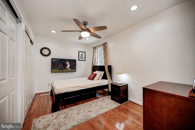 3 LESHIN LN, Hightstown, NJ 08520