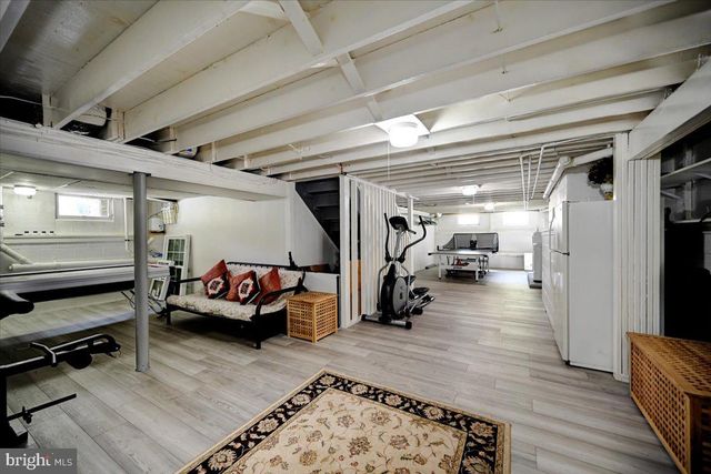 3 LESHIN LN, Hightstown, NJ 08520