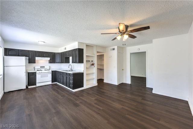 3505 Mercury Street E, North Las Vegas, NV 89030