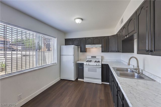 3505 Mercury Street E, North Las Vegas, NV 89030