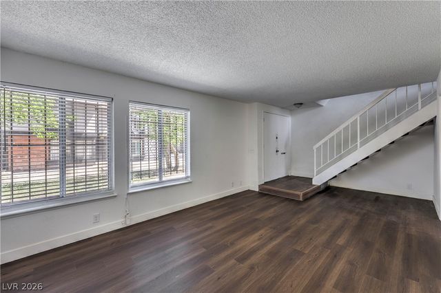 3505 Mercury Street E, North Las Vegas, NV 89030