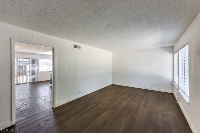 3505 Mercury Street E, North Las Vegas, NV 89030