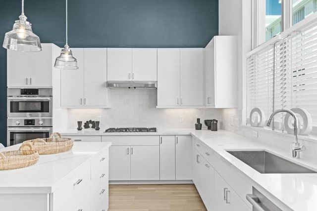 2805 McCurdy ST 4, Austin, TX 78723