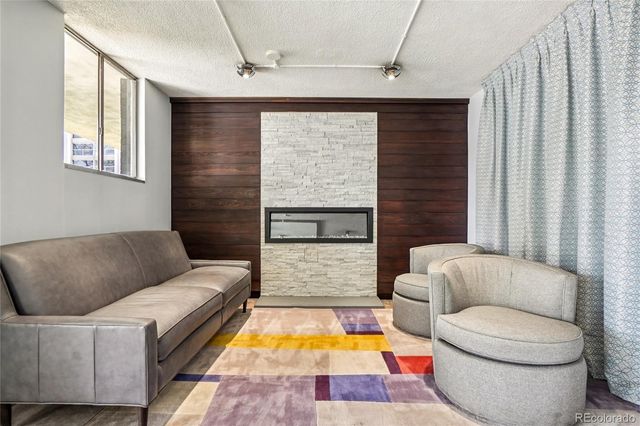 909 N Logan Street 4J, Denver, CO 80203