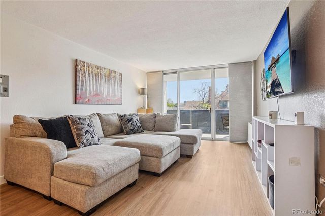 909 N Logan Street 4J, Denver, CO 80203