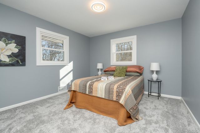 300 Viking Drive, Mankato, MN 56001