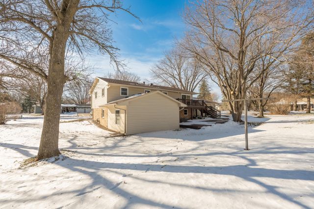 300 Viking Drive, Mankato, MN 56001