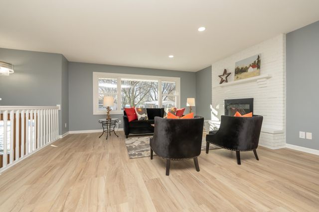 300 Viking Drive, Mankato, MN 56001