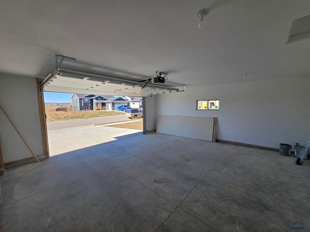 3960 MAGNUM CT, Rapid City, SD 57703