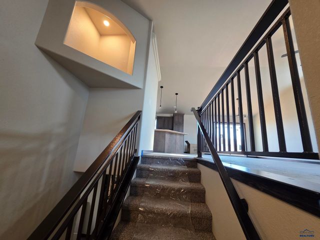 3960 MAGNUM CT, Rapid City, SD 57703