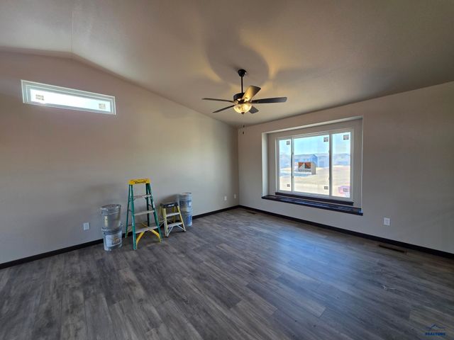 3960 MAGNUM CT, Rapid City, SD 57703