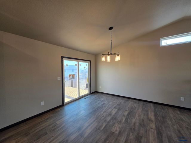 3960 MAGNUM CT, Rapid City, SD 57703