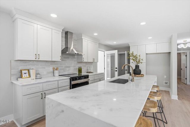 621 Dennis Avenue, Raleigh, NC 27604