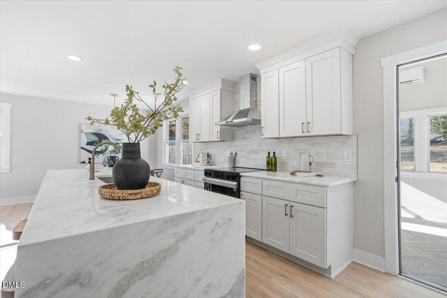 621 Dennis Avenue, Raleigh, NC 27604