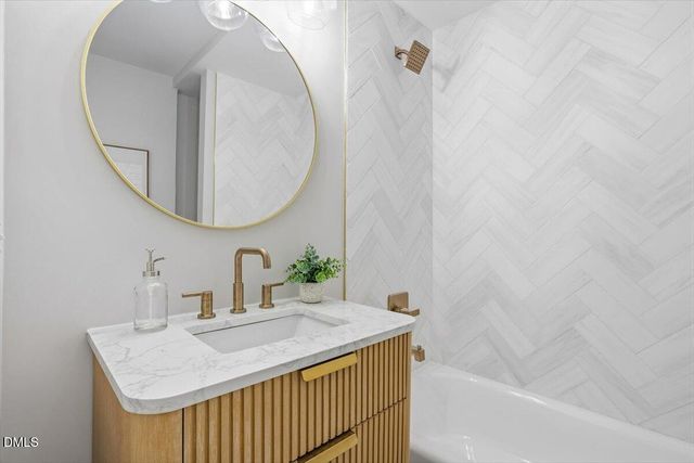 621 Dennis Avenue, Raleigh, NC 27604