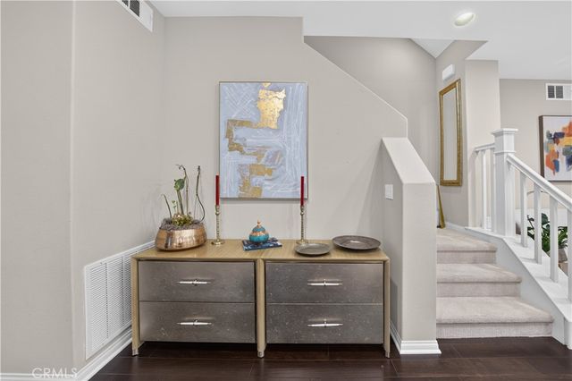 207 Native, Irvine, CA 92618