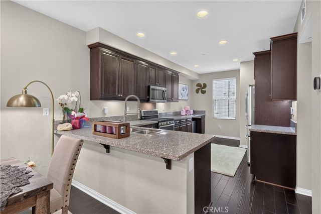 207 Native, Irvine, CA 92618