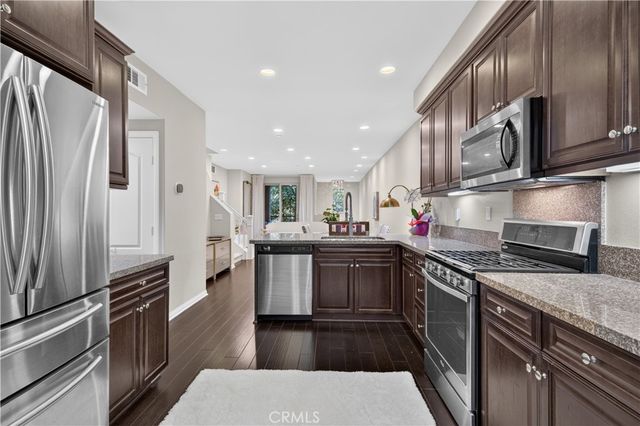 207 Native, Irvine, CA 92618