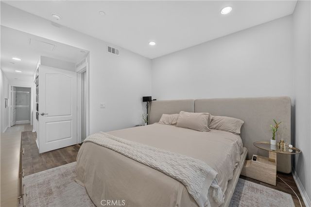 207 Native, Irvine, CA 92618