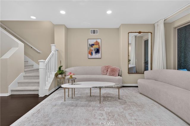 207 Native, Irvine, CA 92618