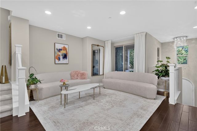 207 Native, Irvine, CA 92618