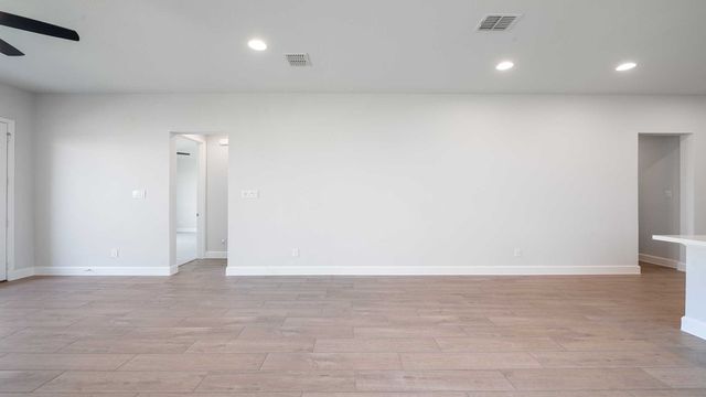 136 Bay Laurel Road, Mckinney, TX 75071