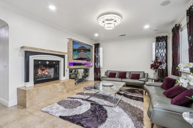 1322 Cottage Grove Court, Tracy, CA 95377