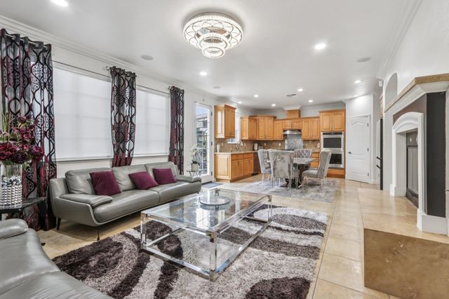 1322 Cottage Grove Court, Tracy, CA 95377