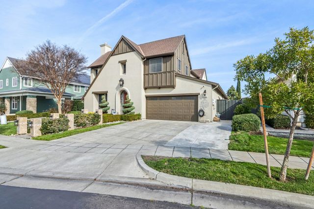 1322 Cottage Grove Court, Tracy, CA 95377