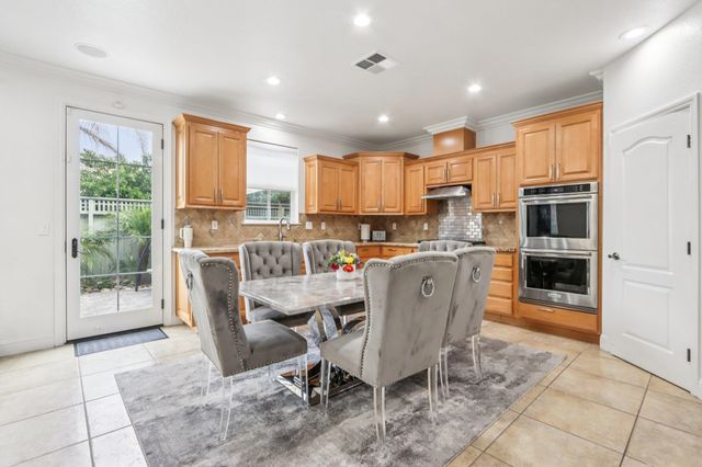 1322 Cottage Grove Court, Tracy, CA 95377