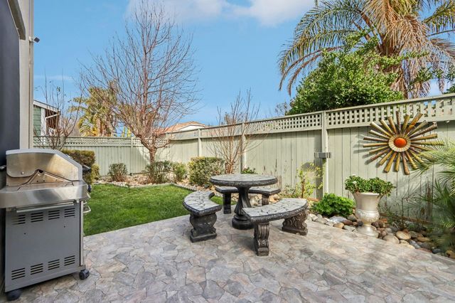 1322 Cottage Grove Court, Tracy, CA 95377