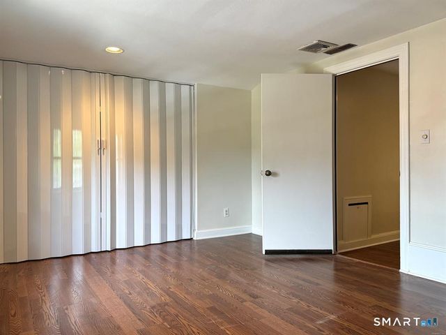 251 Edwards Street 2, New Haven, CT 06511
