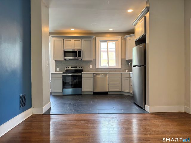 251 Edwards Street 2, New Haven, CT 06511