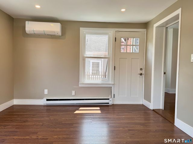 251 Edwards Street 2, New Haven, CT 06511
