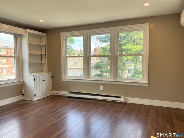 251 Edwards Street 2, New Haven, CT 06511