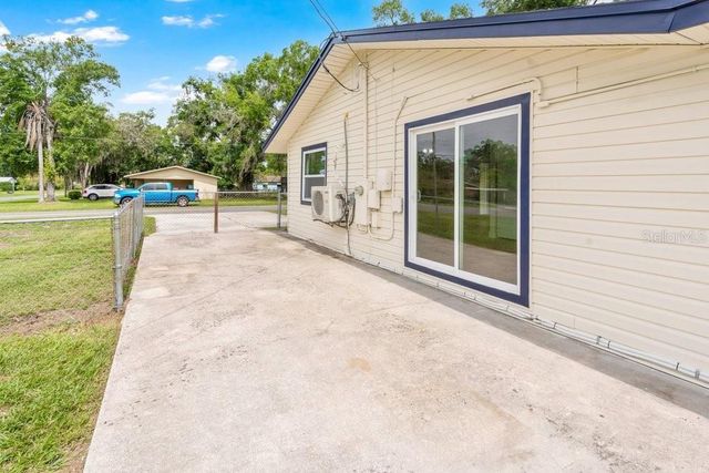 1502 N BRACEWELL DRIVE, Plant City, FL 33563