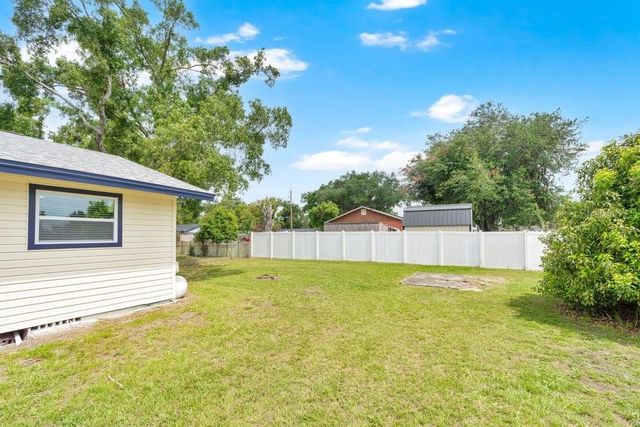 1502 N BRACEWELL DRIVE, Plant City, FL 33563