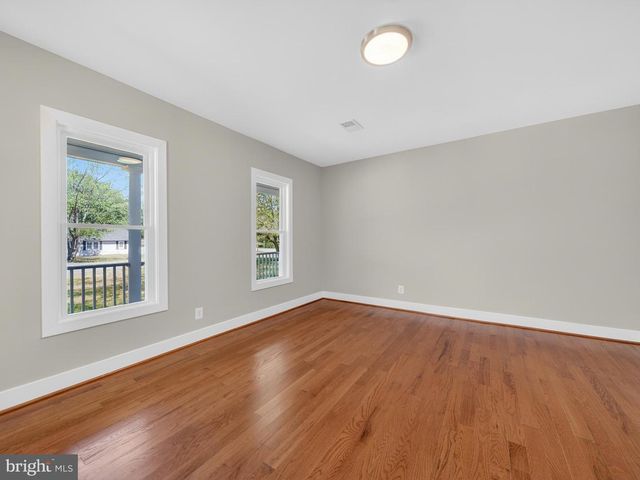 2575 HALLOWING POINT RD, Prince Frederick, MD 20678