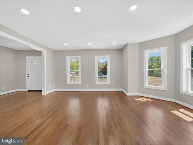 2575 HALLOWING POINT RD, Prince Frederick, MD 20678