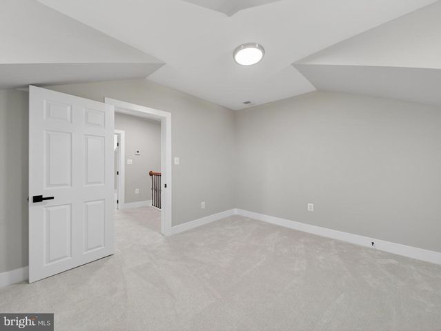 2575 HALLOWING POINT RD, Prince Frederick, MD 20678
