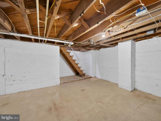 2575 HALLOWING POINT RD, Prince Frederick, MD 20678