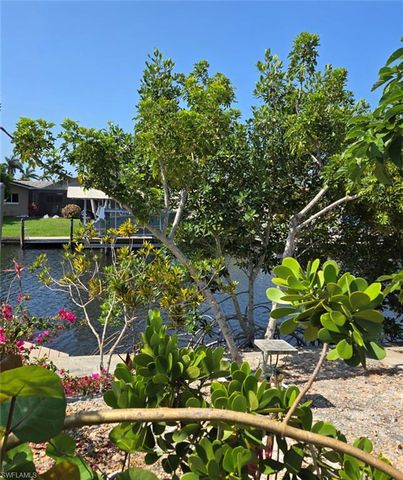 127 SW 52nd TER, Cape Coral, FL 33914