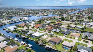 127 SW 52nd TER, Cape Coral, FL 33914