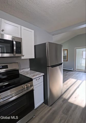 190 Church Road, Guilderland, NY 12203