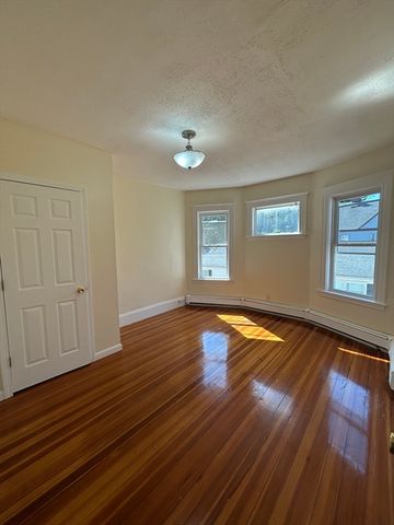 16 Peacevale Rd 2, Boston, MA 02124