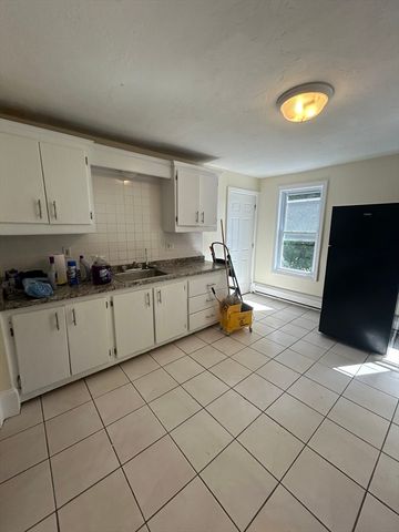 16 Peacevale Rd 2, Boston, MA 02124