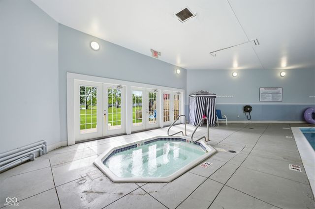 7601 Newport Bay Drive 109, Indianapolis, IN 46240